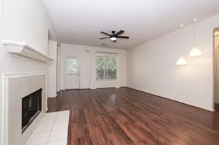 7 N Regan Mead Cir, The Woodlands, TX 77382 - Photo 10
