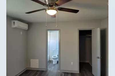 10209 Wiggins Street #B, Houston, TX 77029 - Photo 6