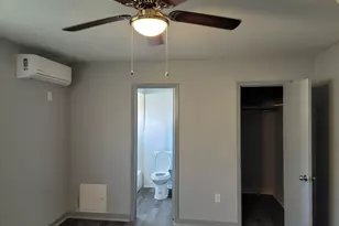 10209 Wiggins St, Houston, TX 77029 - Photo 6