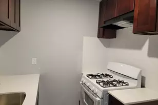 10209 Wiggins St, Houston, TX 77029 - Photo 2