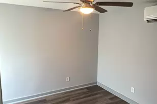 10209 Wiggins St, Houston, TX 77029 - Photo 4