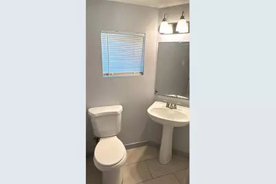 10209 Wiggins Street #B, Houston, TX 77029 - Photo 6