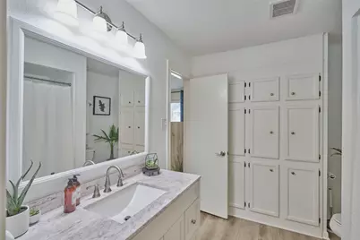 73 April Point Drive S, Montgomery, TX 77356 - Photo 36