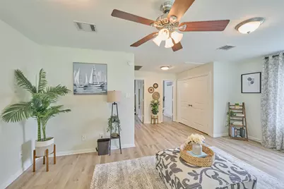 73 April Point Drive S, Montgomery, TX 77356 - Photo 32