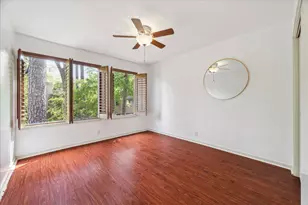 318 Litchfield Ln, Houston, TX 77024 - Photo 18