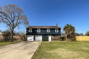 502 Oakdale St, Shoreacres, TX 77571 - Photo 2