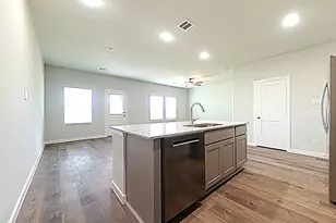 523 Shoreview Dr, Conroe, TX 77303 - Photo 8