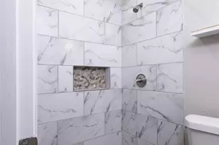 3215 Soway St, Houston, TX 77080 - Photo 10