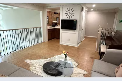 734 Plainwood Drive, Houston, TX 77079 - Photo 22