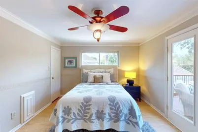 734 Plainwood Drive, Houston, TX 77079 - Photo 28