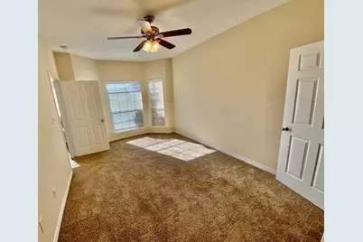 1901 Post Oak Park Drive #5102, Houston, TX 77027 - Photo 4