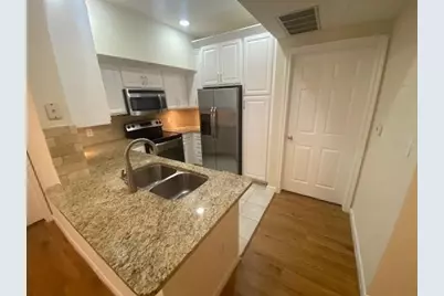 1901 Post Oak Park Drive #5102, Houston, TX 77027 - Photo 6