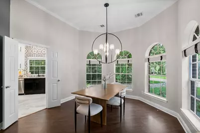 263 Bristol Bend Circle, The Woodlands, TX 77382 - Photo 10