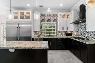 263 Bristol Bend Cir, The Woodlands, TX 77382 - Photo 24