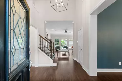 263 Bristol Bend Circle, The Woodlands, TX 77382 - Photo 6