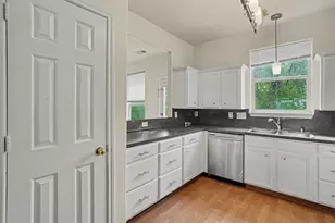 321 E Wilkins St, League City, TX 77573 - Photo 10