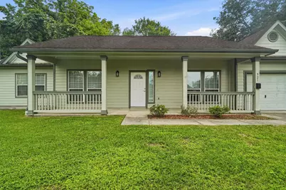321 E Wilkins Street, League City, TX 77573 - Photo 1