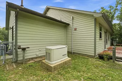 321 E Wilkins Street, League City, TX 77573 - Photo 22