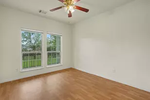321 E Wilkins St, League City, TX 77573 - Photo 16
