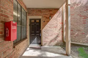 2255 Braeswood Park Dr, Houston, TX 77030 - Photo 4