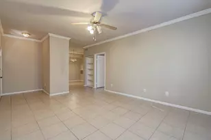 2255 Braeswood Park Dr, Houston, TX 77030 - Photo 6