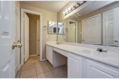 2255 Braeswood Park Drive #323, Houston, TX 77030 - Photo 14