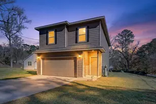 15678 Holly Dr, Montgomery, TX 77356 - Photo 2