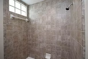 2710 Hullsmith Dr, Houston, TX 77063 - Photo 22