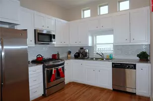 2710 Hullsmith Dr, Houston, TX 77063 - Photo 10