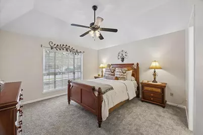 2210 Lady Leslie Lane, Pearland, TX 77581 - Photo 12