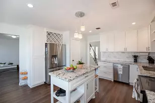 8903 Kirkmont Dr, Houston, TX 77089 - Photo 16