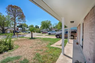 8903 Kirkmont Dr, Houston, TX 77089 - Photo 4