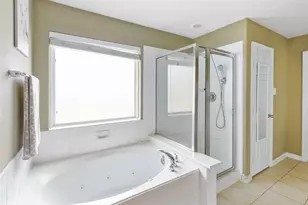13710 Parkers Cove Ct, Houston, TX 77044 - Photo 30
