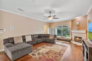 13710 Parkers Cove Ct, Houston, TX 77044 - Photo 12