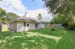 13710 Parkers Cove Ct, Houston, TX 77044 - Photo 34