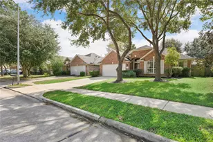 13710 Parkers Cove Ct, Houston, TX 77044 - Photo 36
