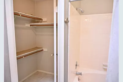 10207 Wayward Wind Lane, Houston, TX 77064 - Photo 22