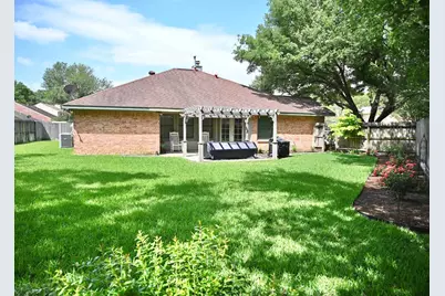 10207 Wayward Wind Lane, Houston, TX 77064 - Photo 32