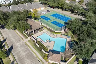 9959 Kemp Forest Dr, Houston, TX 77080 - Photo 32