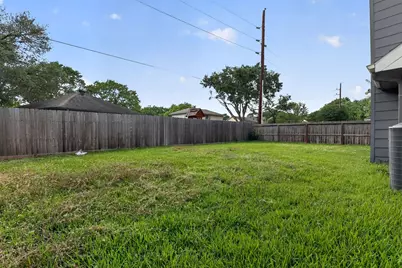 417 W Hillary Circle, Sugar Land, TX 77498 - Photo 10