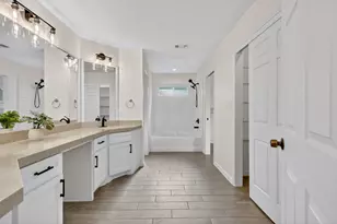 417 W Hillary Cir, Sugar Land, TX 77498 - Photo 44