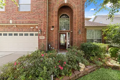 9722 Eagle Peak Court, Katy, TX 77494 - Photo 4
