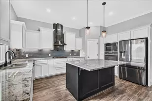 7814 Krypton Dr, Corpus Christi, TX 78414 - Photo 2