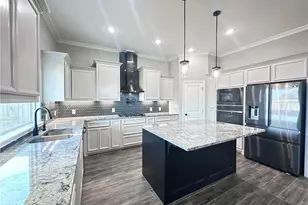 7814 Krypton Dr, Corpus Christi, TX 78414 - Photo 2