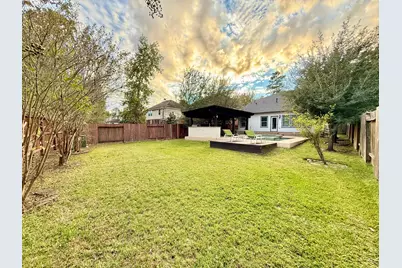 142 E Spindle Tree Circle, The Woodlands, TX 77382 - Photo 4