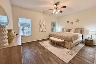 142 E Spindle Tree Cir, The Woodlands, TX 77382 - Photo 16