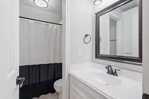 2312 Hollowbrook Ln, Conroe, TX 77384 - Photo 24