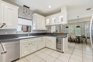 2312 Hollowbrook Ln, Conroe, TX 77384 - Photo 16