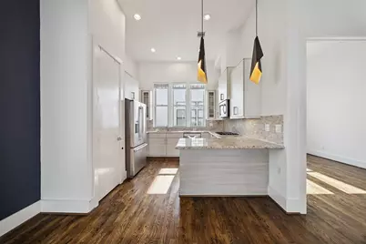 2715 Cohn Garden Lane, Houston, TX 77007 - Photo 8