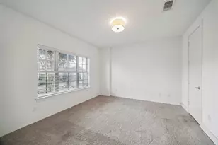 2715 Cohn Garden Ln, Houston, TX 77007 - Photo 20
